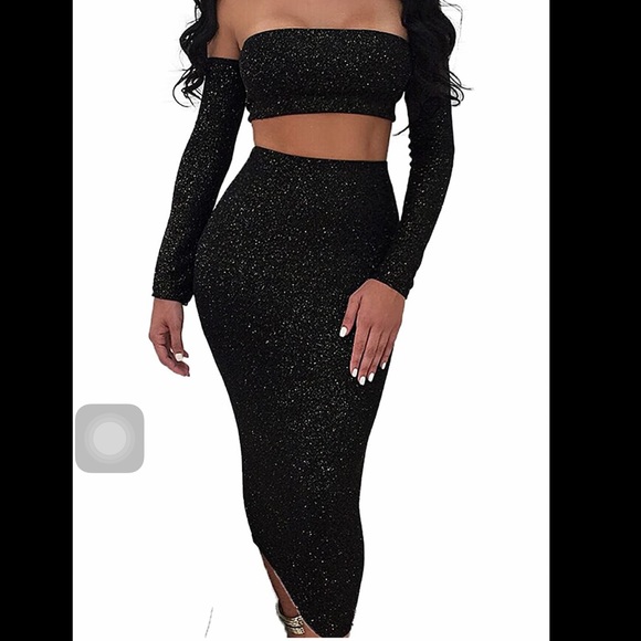 Amazon Dresses & Skirts - Sexy Sparkly Body Con 2pc